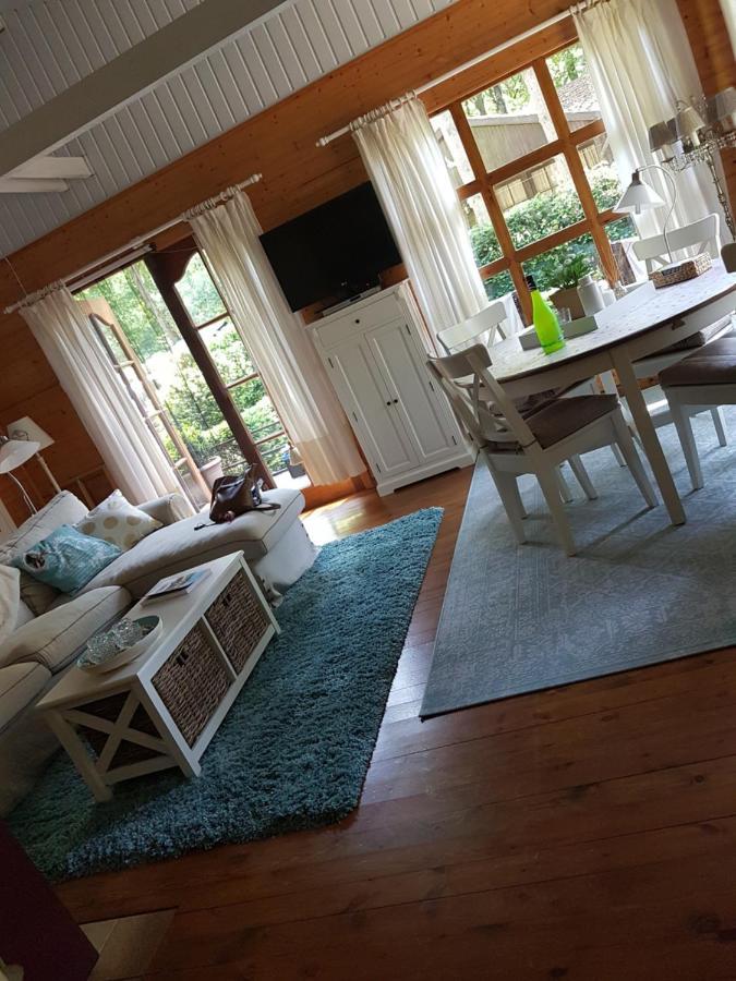 Charme chalet Zutendaal Extérieur photo